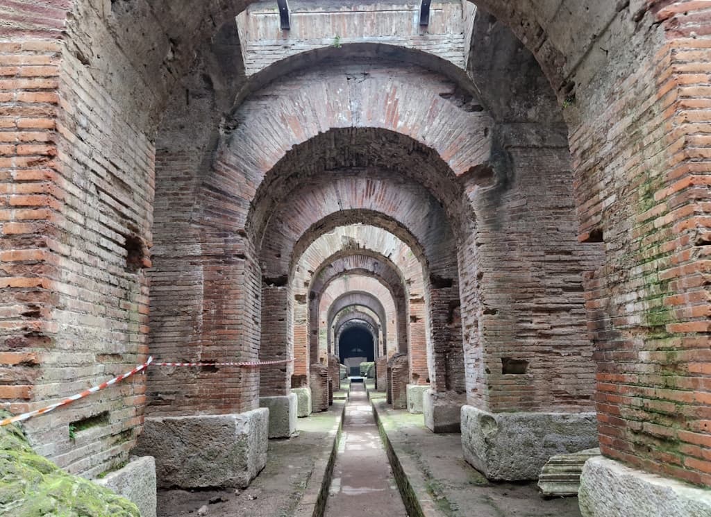 capua-amphitheater (12)