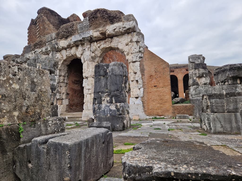 capua amphitheater (15)