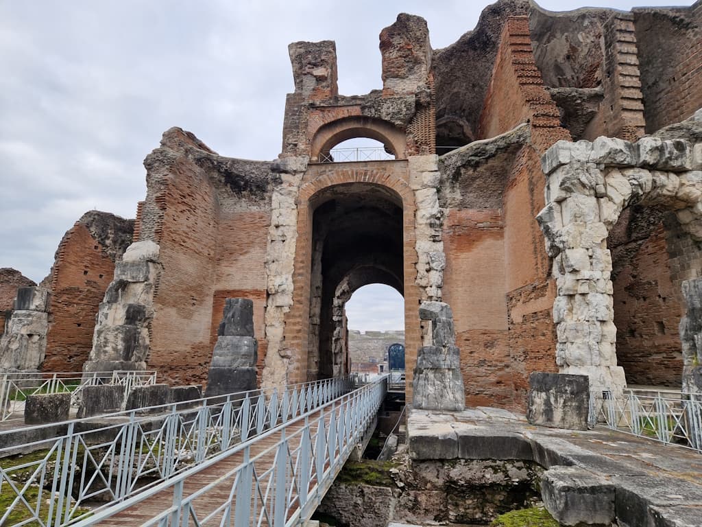 capua-amphitheater (17)